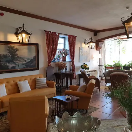 Casa Do Redondo 3*