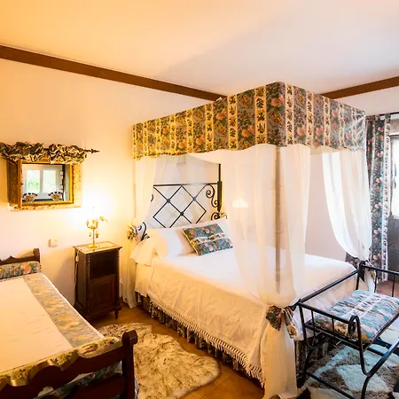 Casa Do Redondo Bed & Breakfast 3*