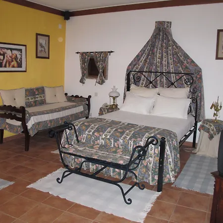Bed & Breakfast Casa Do Redondo 3*
