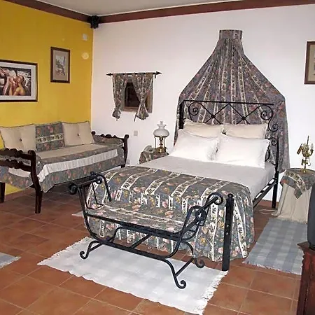 Bed & Breakfast Casa Do Redondo 3*