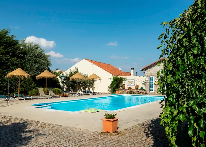 Casa Do Redondo Alojamento de Acomodação e Pequeno-almoço Rabaçal