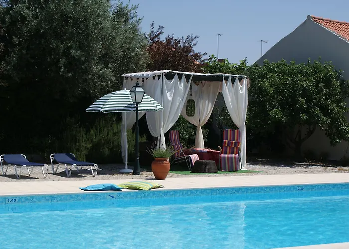 Casa Do Redondo Alojamento de Acomodação e Pequeno-almoço Rabaçal