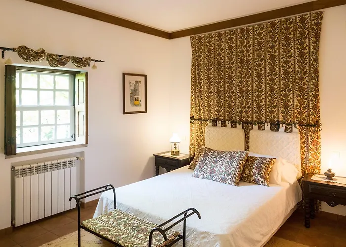 Alojamento de Acomodação e Pequeno-almoço Casa Do Redondo 3*