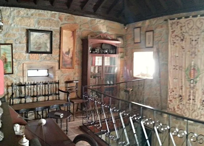 Casa Do Redondo Oda ve Kahvaltı 3*
